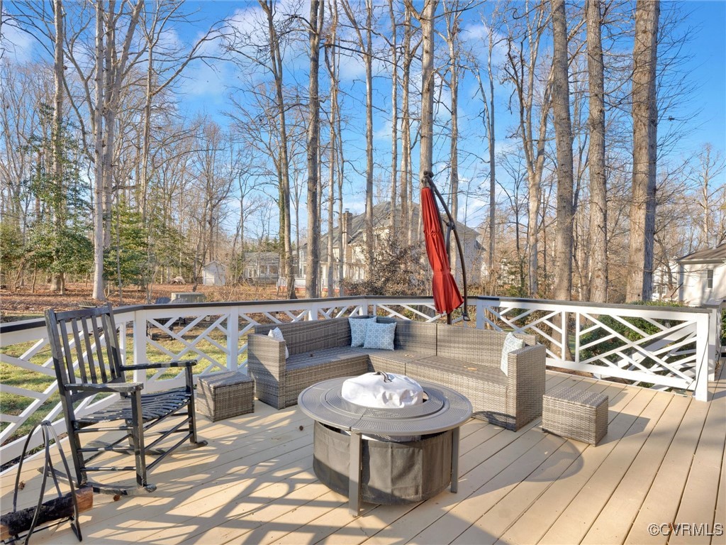 5304 Clipper Cove Road Midlothian, VA 23112 - Photo 43 of 50 a view of outdoor sitting area with furniture
