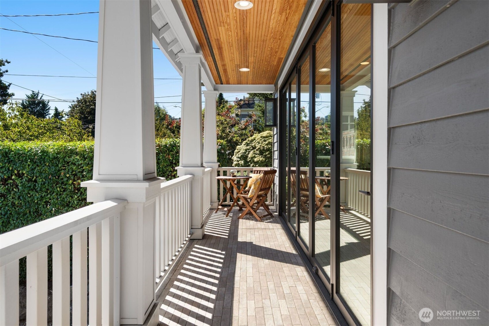 312 Prospect Street Seattle, WA 98109 - Photo 8 of 40 a view of balcony with furniture