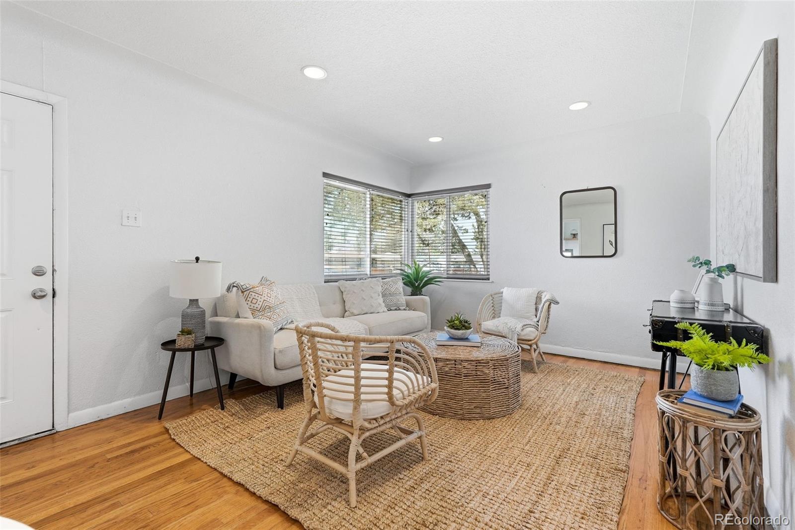 3564 Magnolia Street Denver, CO 80207 - Photo 11 of 33