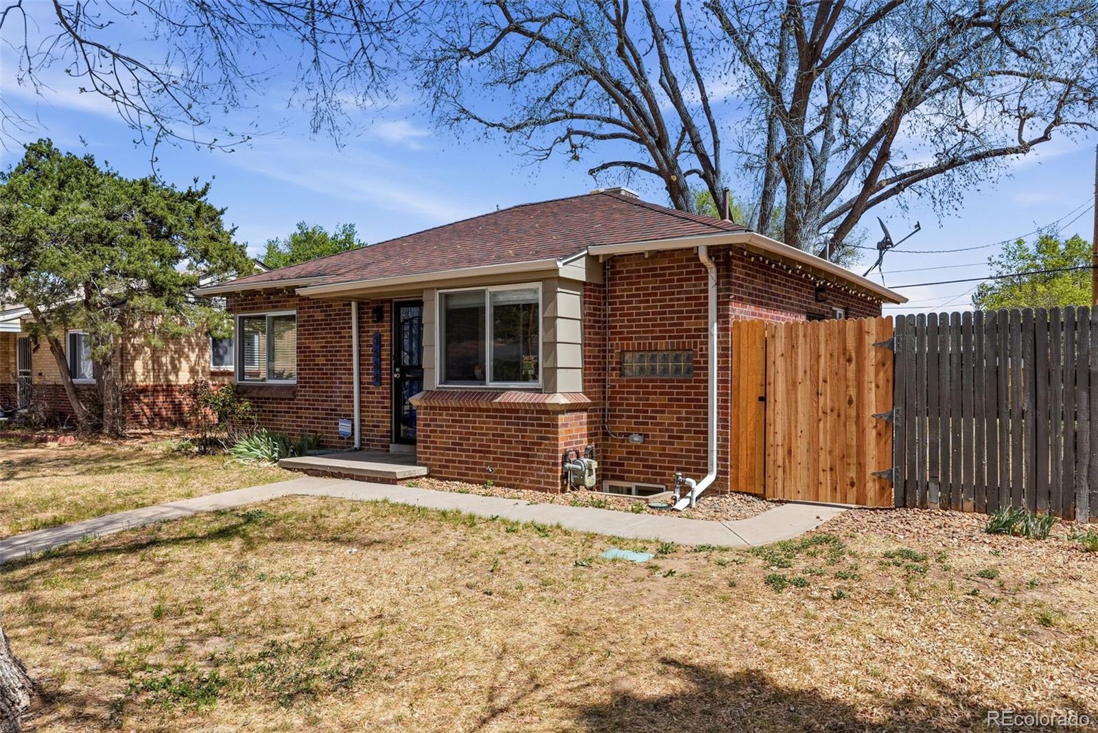 3564 Magnolia Street Denver, CO 80207 - Photo 7 of 33