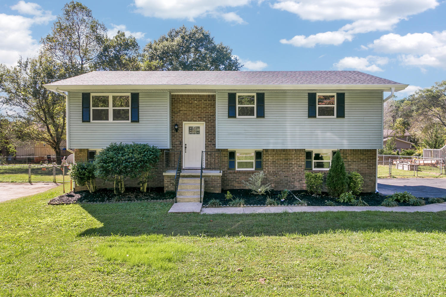 7109 Moses Road Hixson, TN 37343 - Photo 1 of 31 7109_Moses_Rd_02