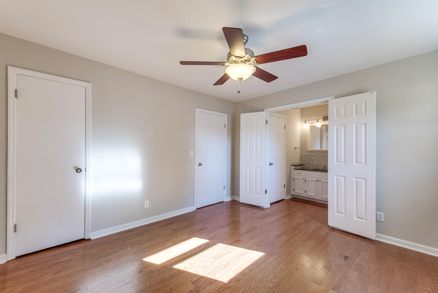 7109 Moses Road Hixson, TN 37343 - Photo 13 of 31 Master Bedroom