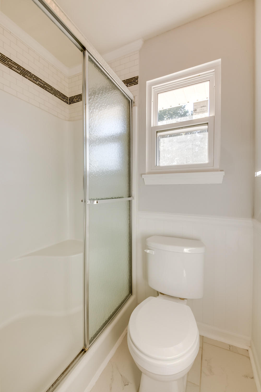 7109 Moses Road Hixson, TN 37343 - Photo 15 of 31 Master Bathroom