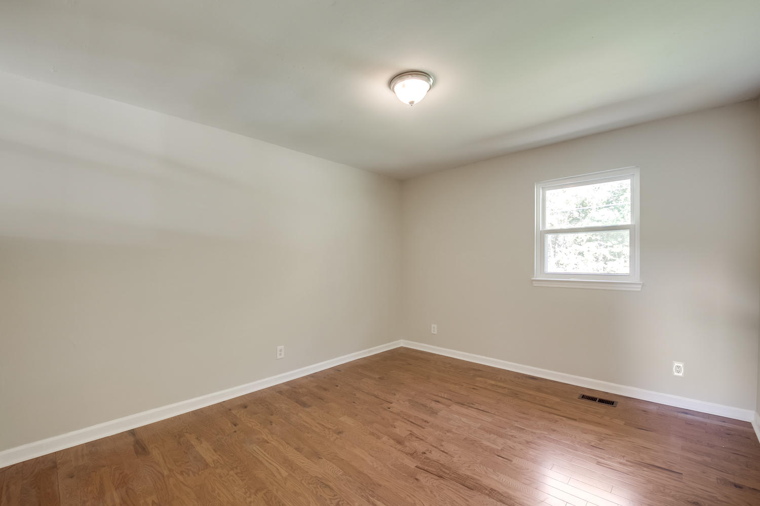 7109 Moses Road Hixson, TN 37343 - Photo 17 of 31 Bedroom # 2