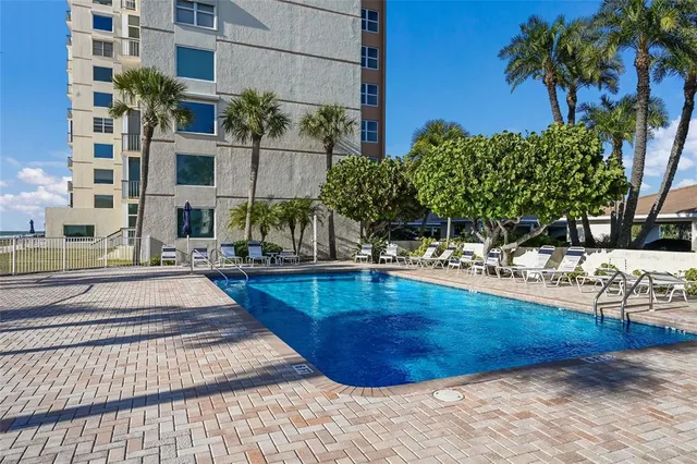 $995,000 | 4401 Gulf Of Mexico Drive, Unit 601, Longboat Key, FL 34228