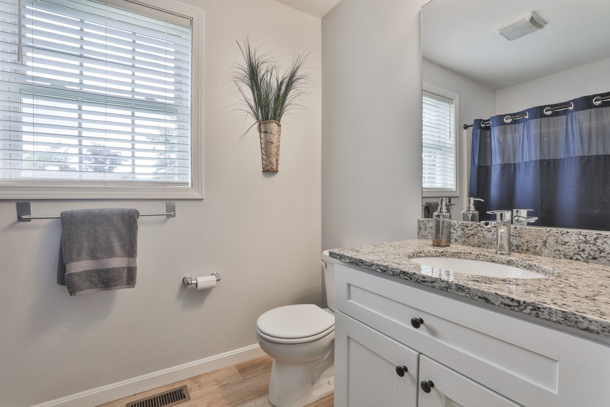 413 Reed Street Manchester, NH 03102 - Photo 17 of 29 Gallery Image 17