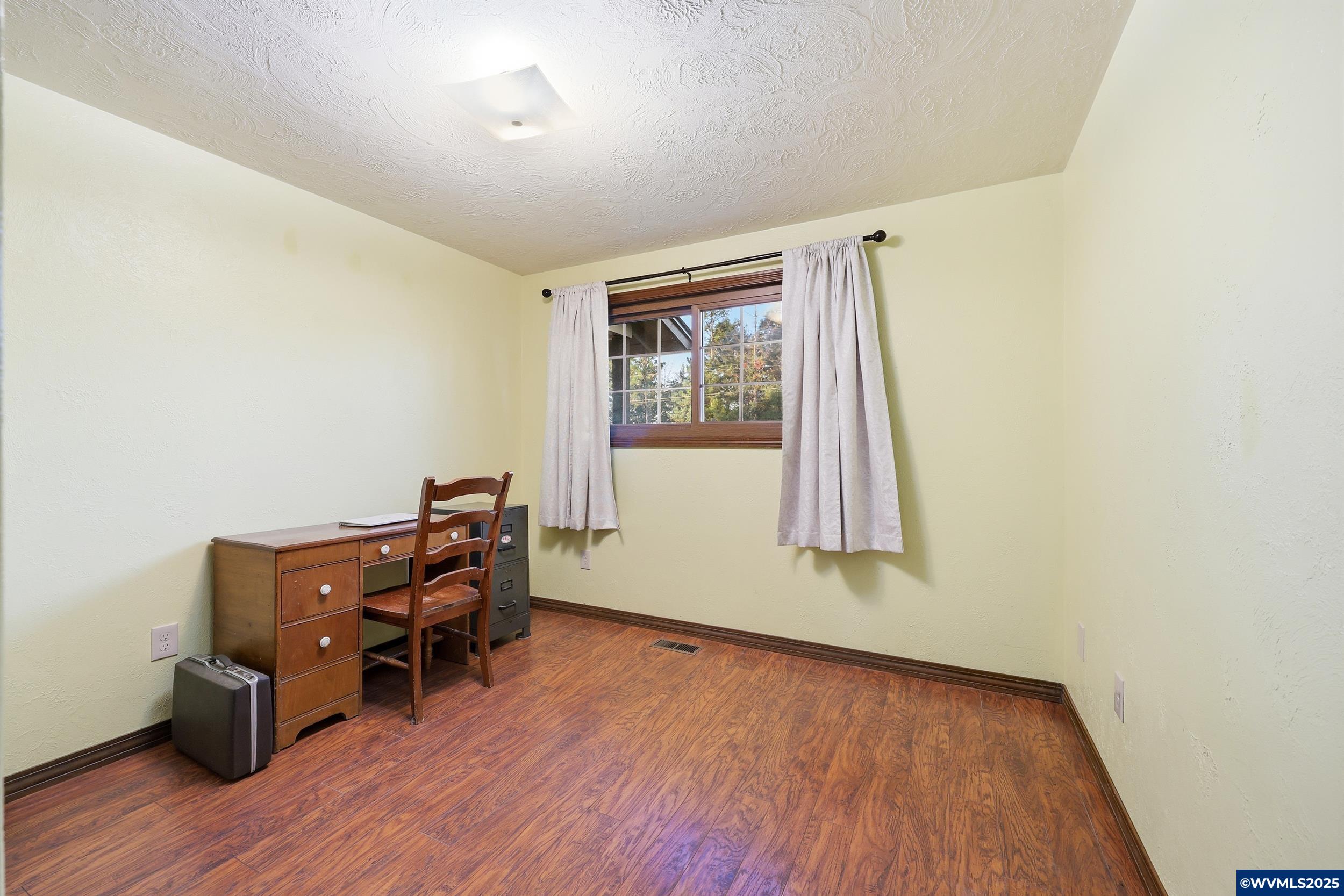 10654 Leverman Road Southeast Aumsville, OR 97325 - Photo 21 of 50 Gallery Image 21