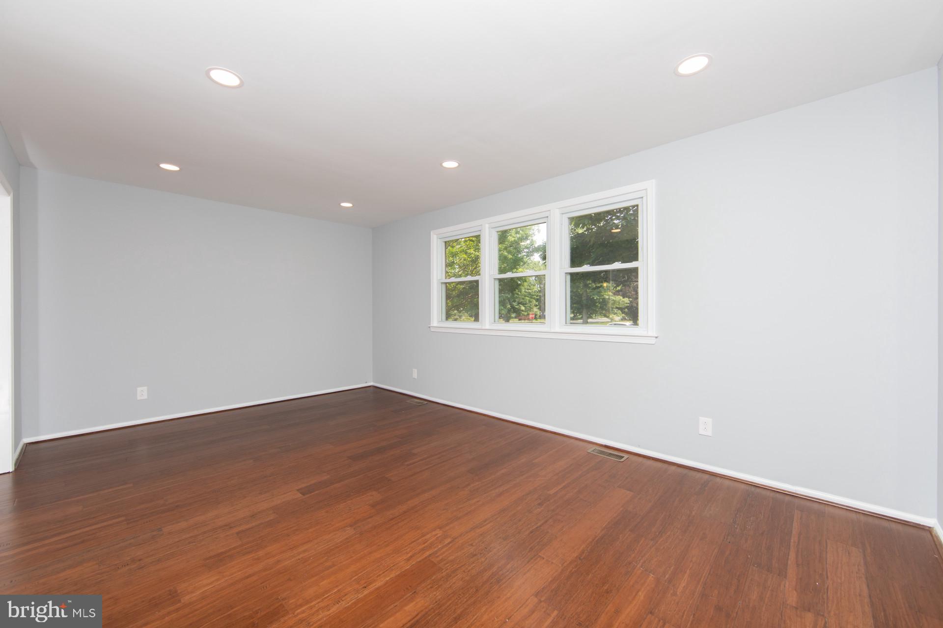 431 Cedar Lane Mickleton, NJ 08056 - Photo 12 of 49 Gallery Image 12