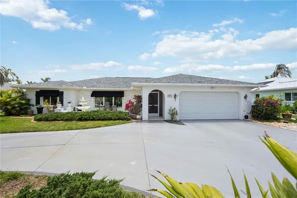 $475,000 | 965 East Gondola Drive, Venice, FL 34293