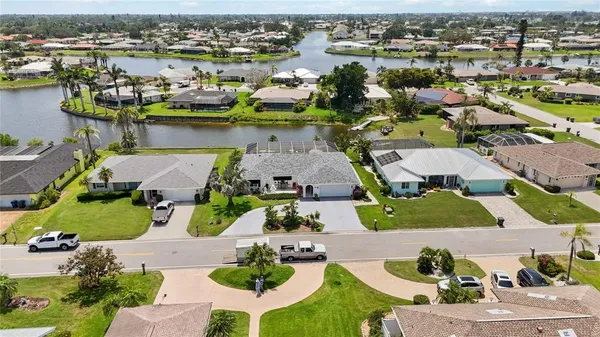 $475,000 | 965 East Gondola Drive, Venice, FL 34293