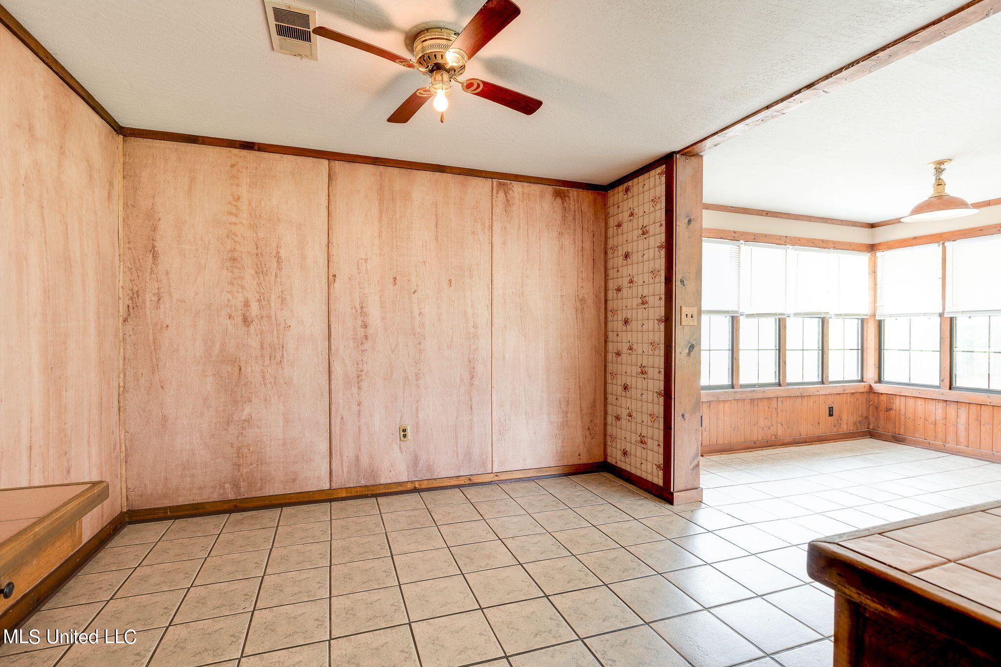 258 T Smith Road Hattiesburg, MS 39401 - Photo 16 of 41 Eat In Area