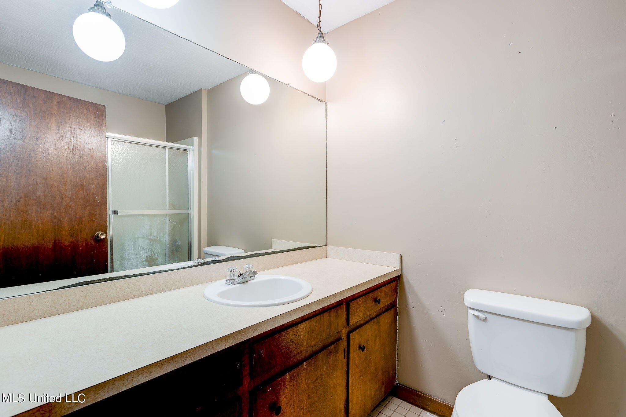 258 T Smith Road Hattiesburg, MS 39401 - Photo 26 of 41 Bathroom 2