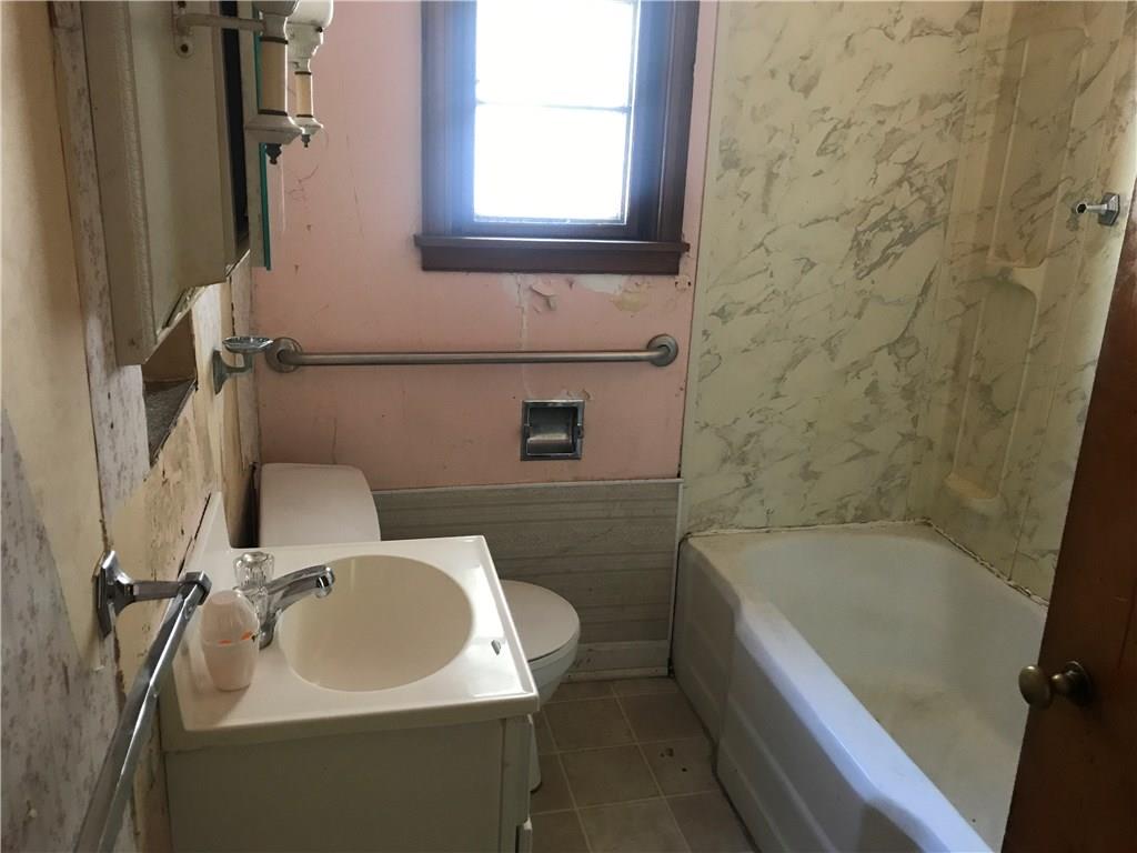 197 Wises Grove Road New Brighton, PA 15066 - Photo 3 of 17 Gallery Image 3