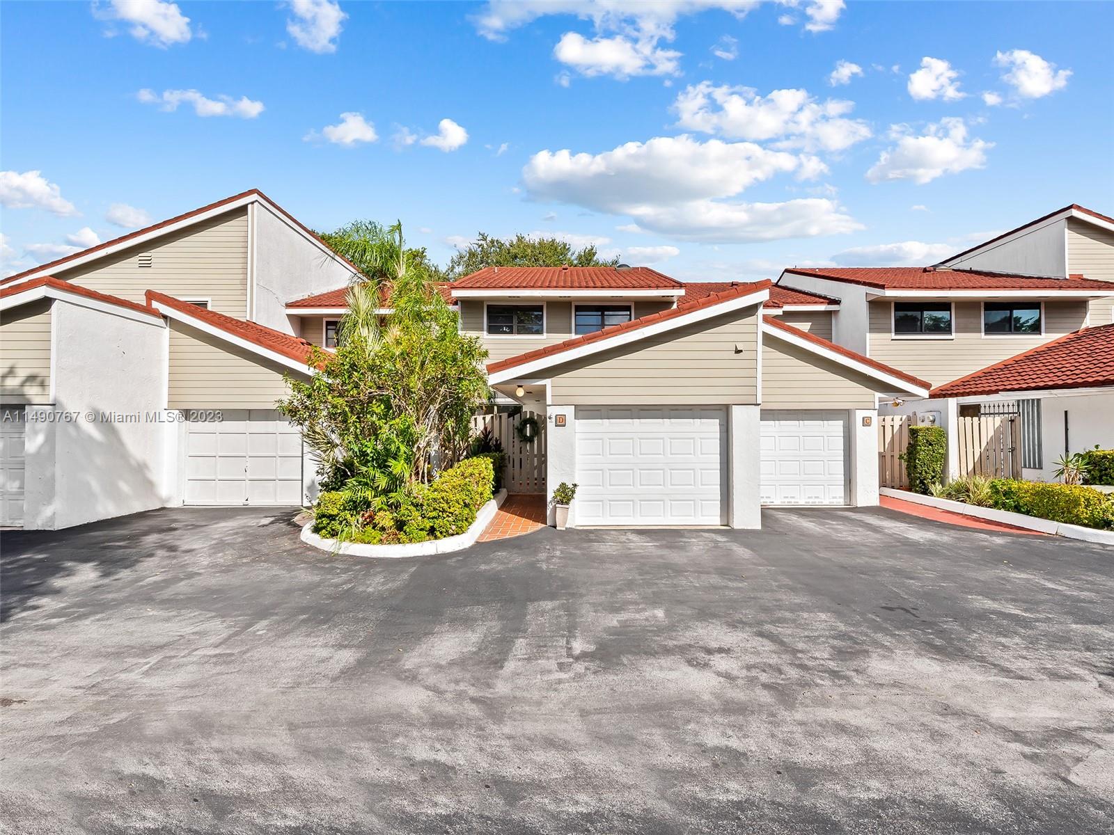 2700 North 34th Ave Unit D  