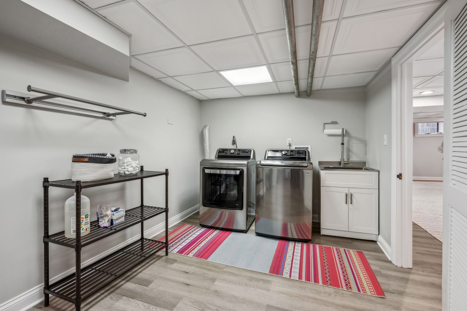 78 Robsart Road Kenilworth, IL 60043 - Photo 39 of 44 a kitchen with stainless steel appliances granite countertop a stove a sink and dishwasher
