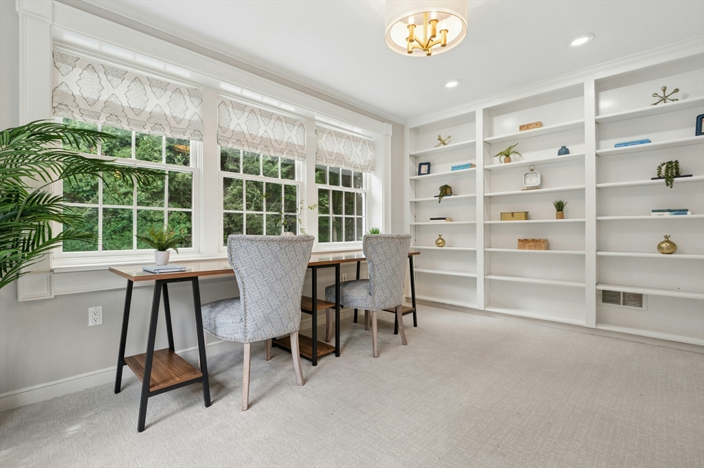 11 Dicarlo Road Hopkinton, MA 01748 - Photo 17 of 41 Gallery Image 17