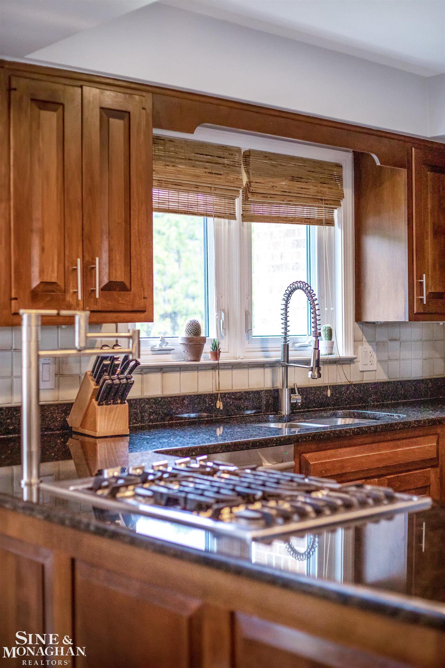 757 Ballantyne Road Grosse Pointe Shores, MI 48236 - Photo 14 of 54
