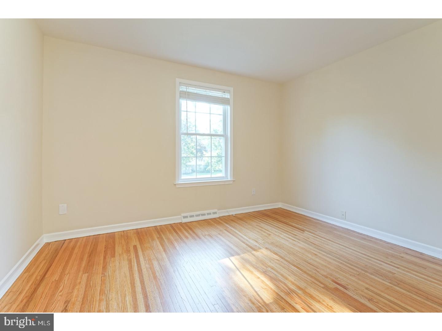 5 Arbor Road Cinnaminson, NJ 08077 - Photo 16 of 25 Gallery Image 16