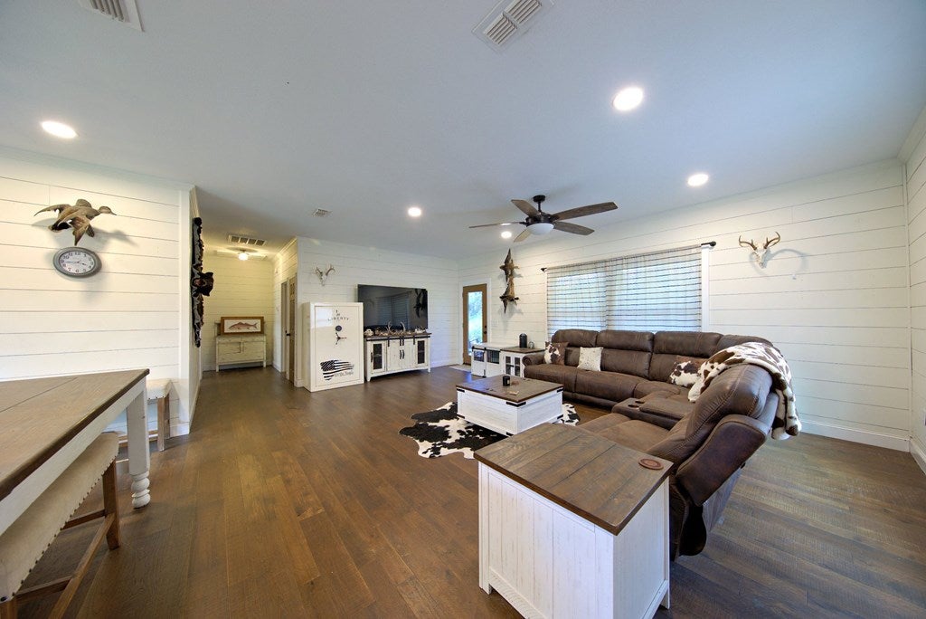 1387 Joyner Road Cairo, GA 39828 - Photo 19 of 57 Gallery Image 19