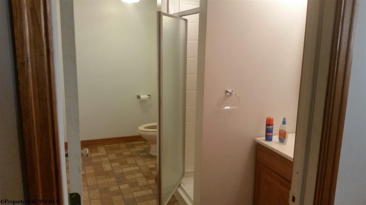 352 A Hampton Road Fairmont, WV 26554 - Photo 14 of 20 Gallery Image 14