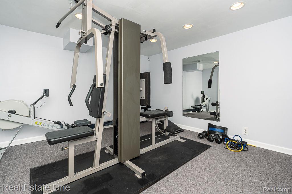 1692 Snowden Circle Rochester, MI 48306 - Photo 35 of 40 Separate EXERCISE Rm ALL exercise equipment stays