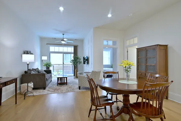 $765,000 | 105 South Cottage Hill Avenue, Unit 206, Elmhurst, IL 60126