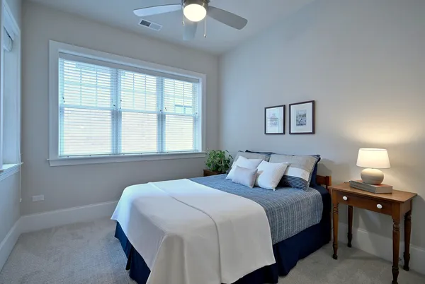 $765,000 | 105 South Cottage Hill Avenue, Unit 206, Elmhurst, IL 60126