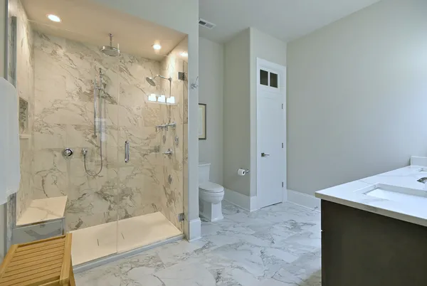 $765,000 | 105 South Cottage Hill Avenue, Unit 206, Elmhurst, IL 60126