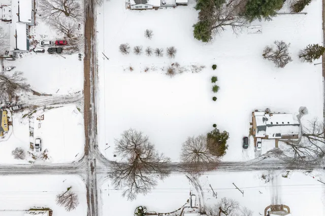 $40,000 | 649 Adams Street, Vicksburg, MI 49097