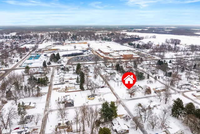 $40,000 | 649 Adams Street, Vicksburg, MI 49097