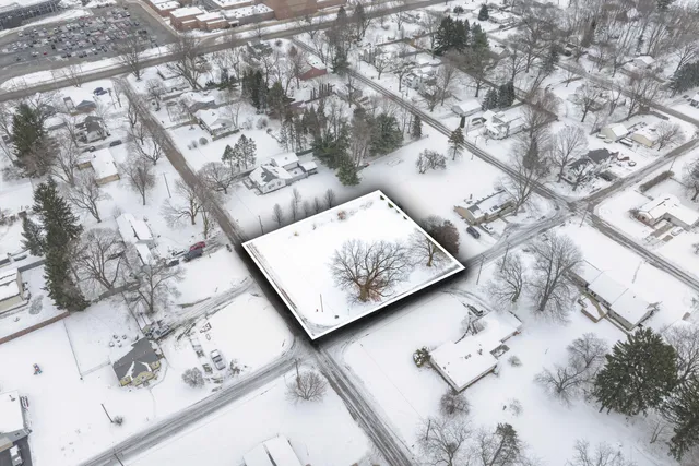 $40,000 | 649 Adams Street, Vicksburg, MI 49097