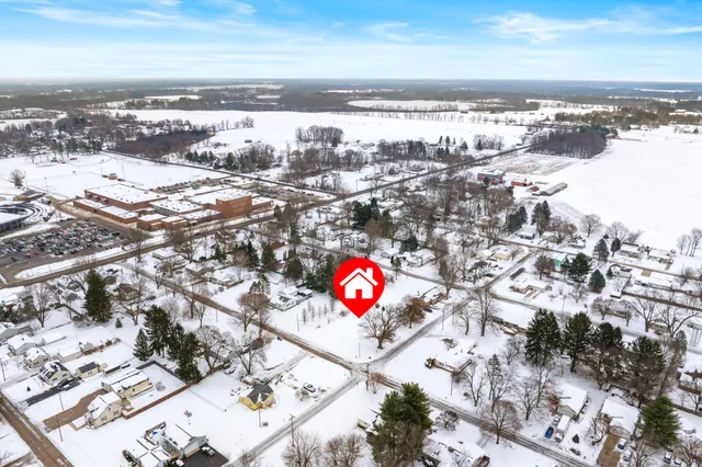 $40,000 | 649 Adams Street, Vicksburg, MI 49097