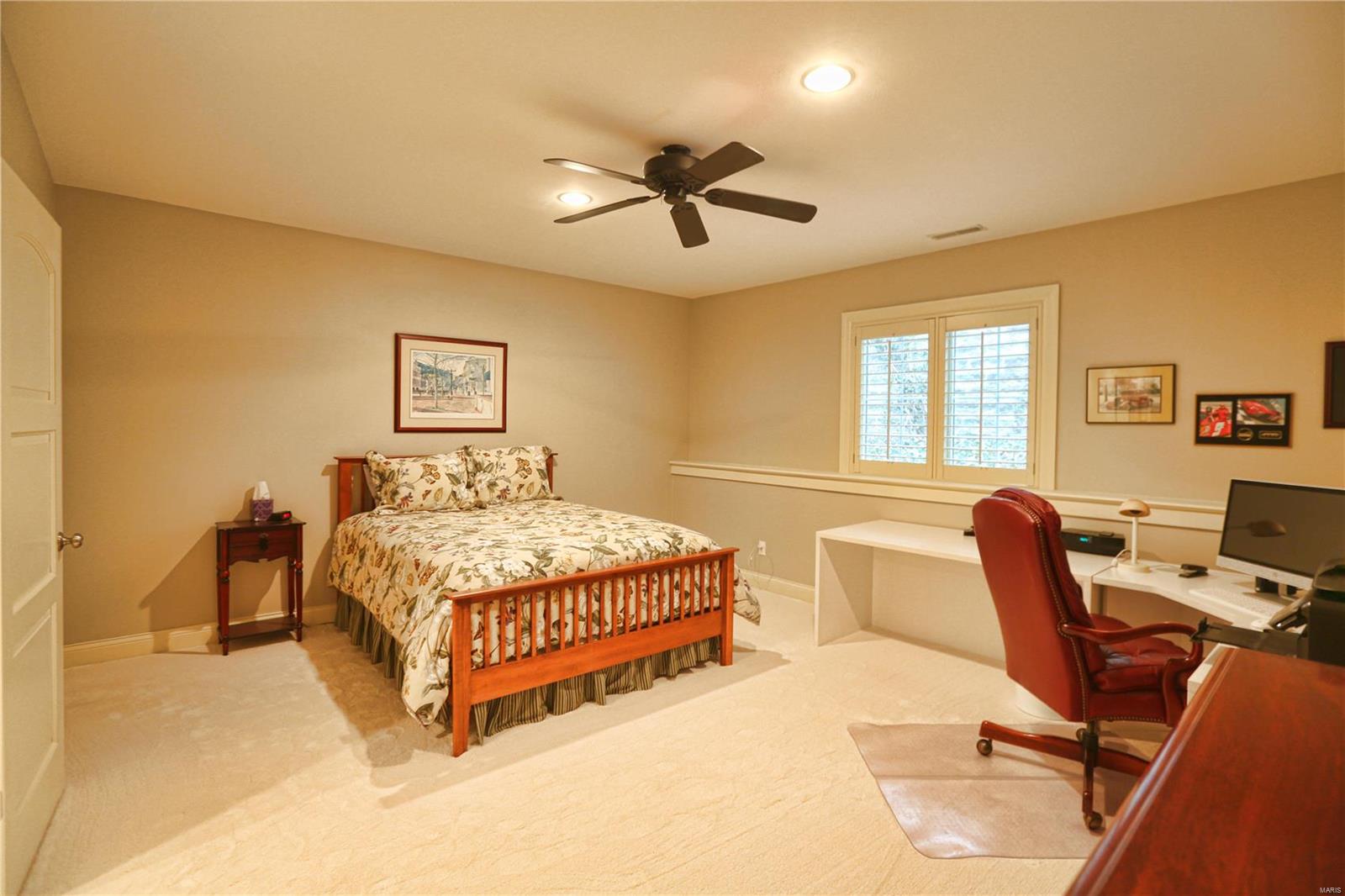 1978 Chesterfield Ridge Circle Chesterfield, MO 63017 - Photo 26 of 32 Gallery Image 26