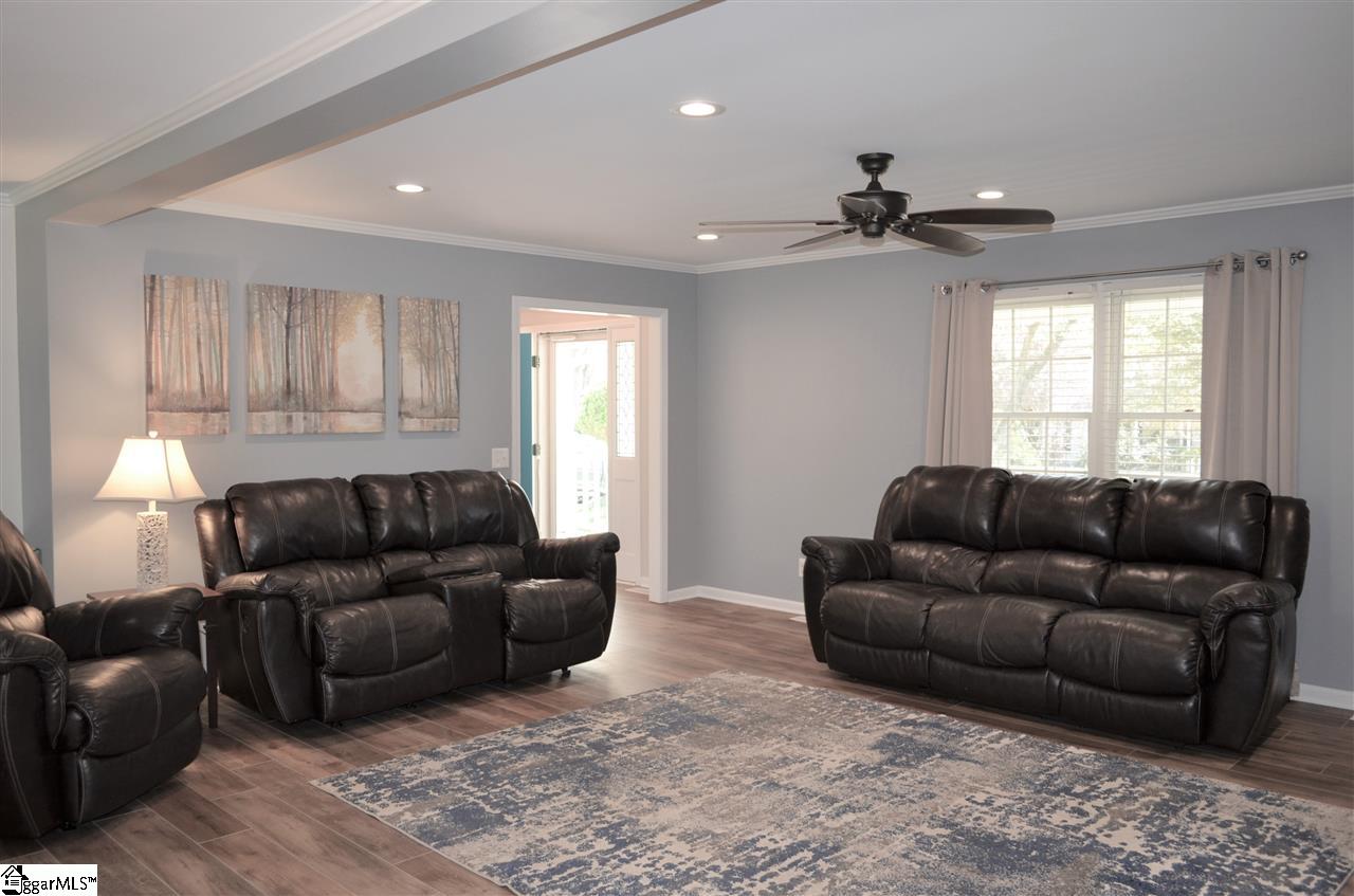 515 Fruitville Road Greenville, SC 29607 - Photo 3 of 34 Gallery Image 3