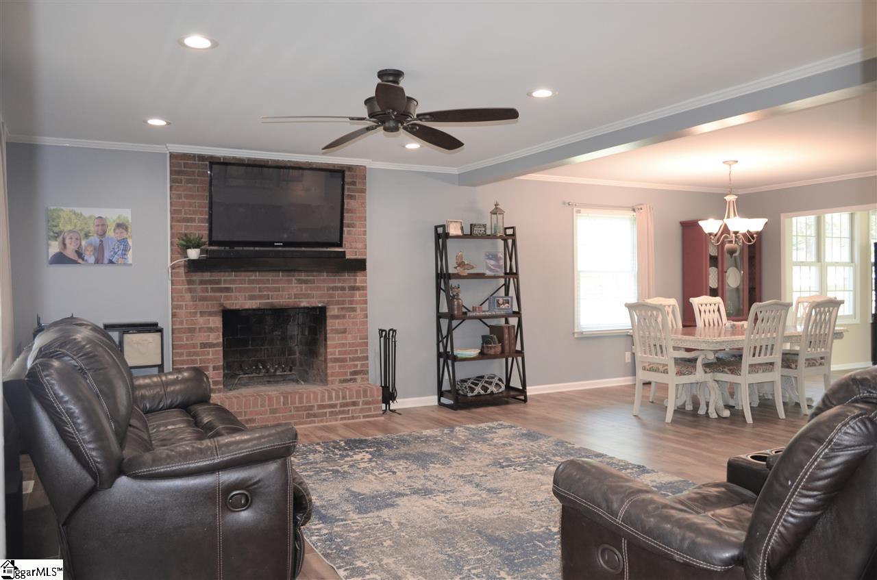 515 Fruitville Road Greenville, SC 29607 - Photo 5 of 34 Gallery Image 5