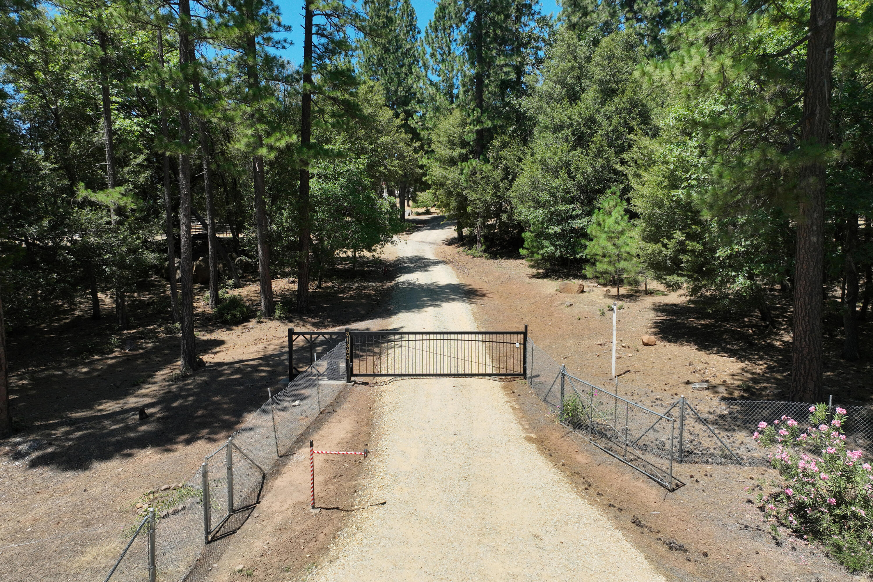 31300 Miller Mountain Road Whitmore, CA 96096 - Photo 38 of 38 Gated privacy