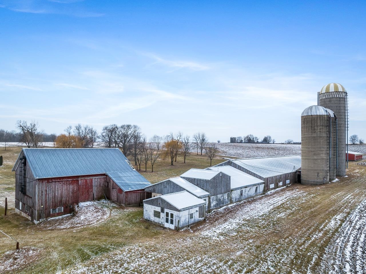3178 North Berlin School Road Ridott, IL 61067 - Photo 39 of 47 a view of a terrace