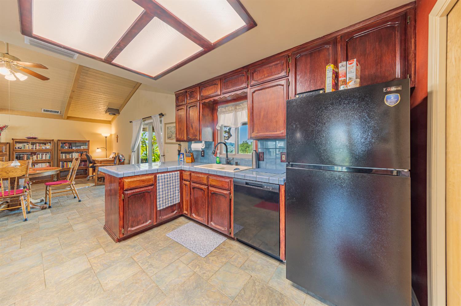 28530 Creek Road Coarsegold, CA 93614 - Photo 11 of 27 Gallery Image 11