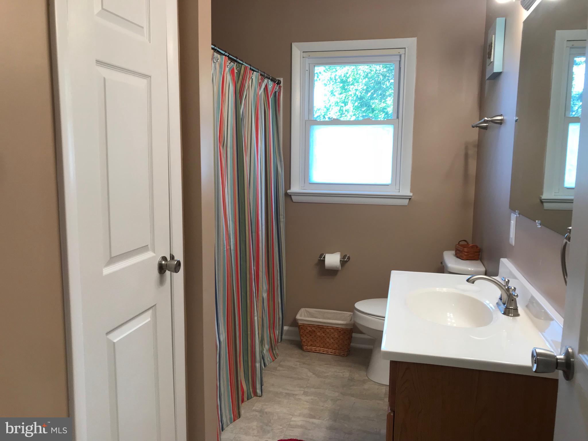 11459 Ridgely Road Ridgely, MD 21660 - Photo 12 of 15 Hall Bath
