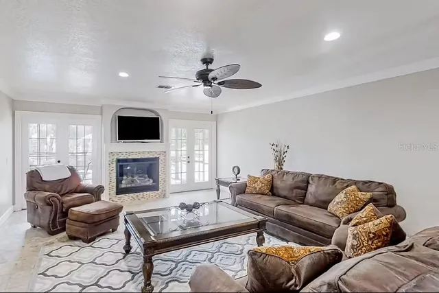 $3,899 | 10 Comet Court, Palm Coast, FL 32137