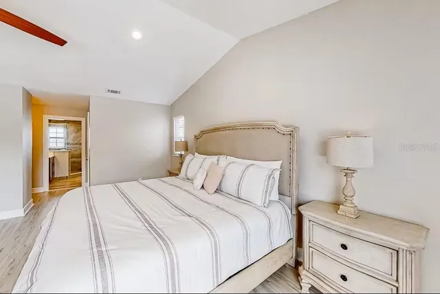 $3,899 | 10 Comet Court, Palm Coast, FL 32137