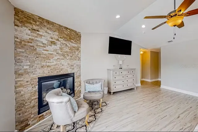 $3,899 | 10 Comet Court, Palm Coast, FL 32137