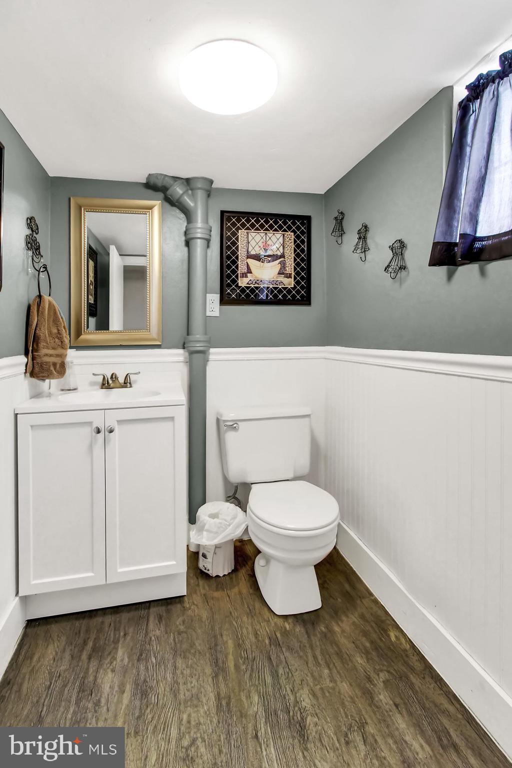 2432 Wharton Road York, PA 17402 - Photo 13 of 27 Gallery Image 13