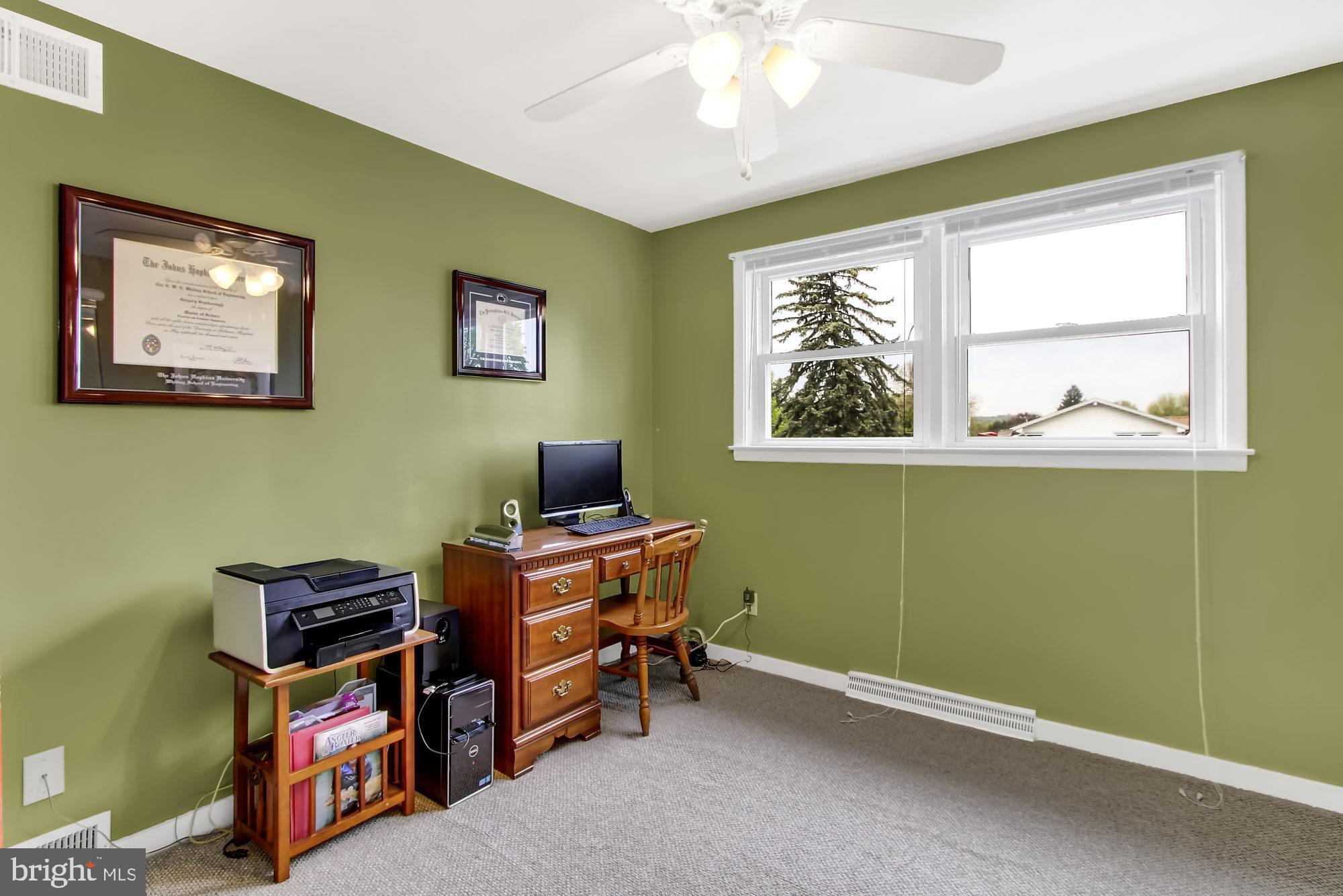 2432 Wharton Road York, PA 17402 - Photo 17 of 27 Gallery Image 17