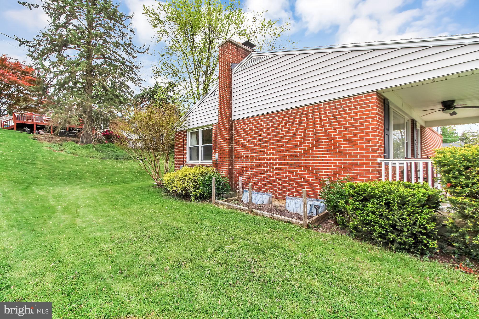2432 Wharton Road York, PA 17402 - Photo 23 of 27 Gallery Image 23