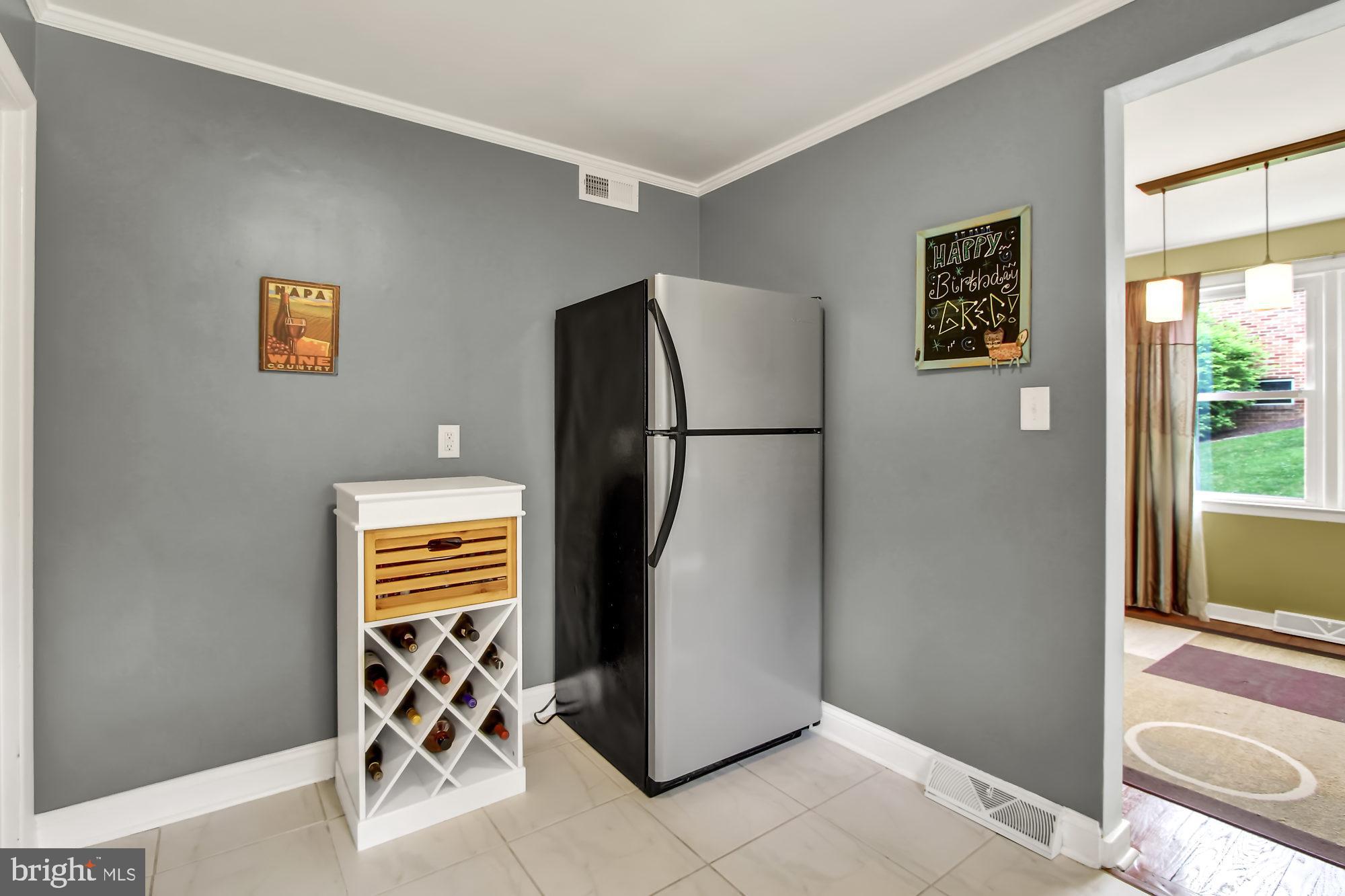 2432 Wharton Road York, PA 17402 - Photo 10 of 27 Gallery Image 10