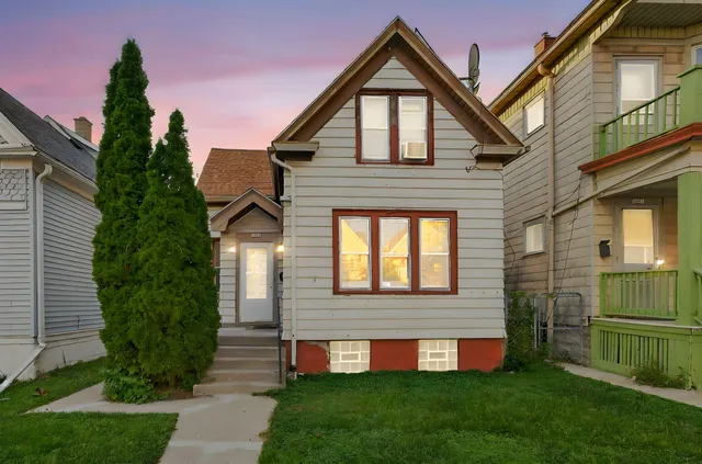 $180,000 | 2449 South 13th Street, Milwaukee, WI 53215