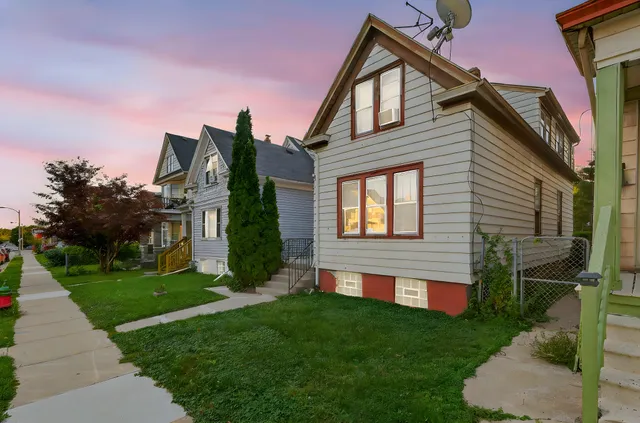 $180,000 | 2449 South 13th Street, Milwaukee, WI 53215