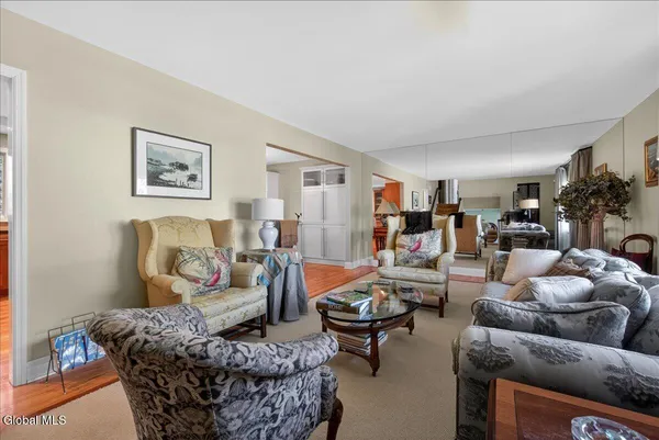 $378,000 | 1081 Manas Drive, Rotterdam, NY 12303