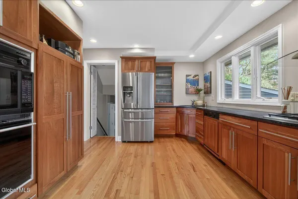 $378,000 | 1081 Manas Drive, Rotterdam, NY 12303